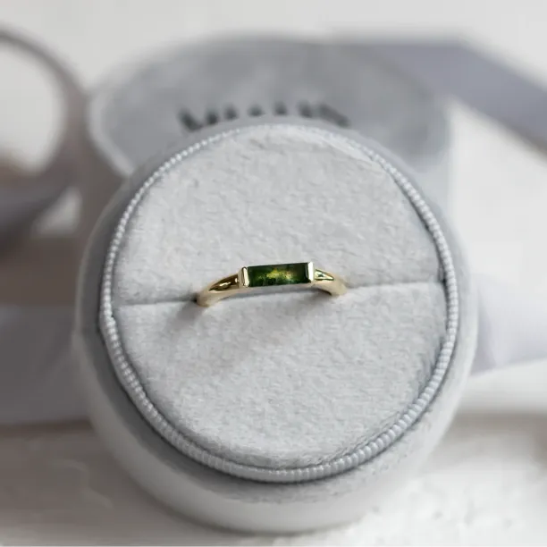 Gold ring with baguette moss agate CATHIA Image