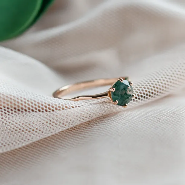 Unusual engagement ring with moss agate and organic bezel AVERIL Image