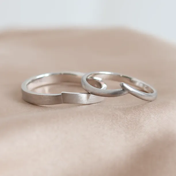 Elegant curved wedding rings SHIRIN Image