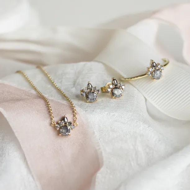 Romantic cluster jewelry set with salt and pepper diamonds PAGE Image