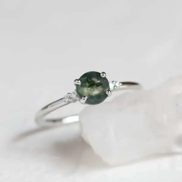 Netradiční zásnubní prsten s mechovým achátem a diamanty CAMILA Image