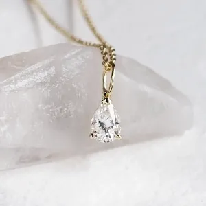 Gold necklace with pear moissanite NAOMI, close-up of the pendant