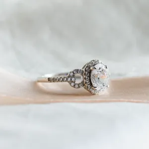 Luxury engagement ring with moissanites MERYL  Thumbnail