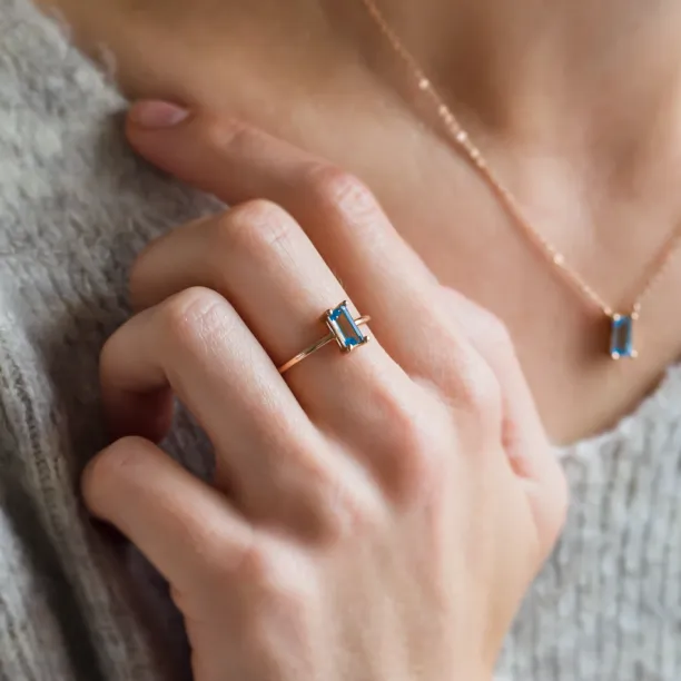 Gold ring with blue topaz CONSTANCE Image
