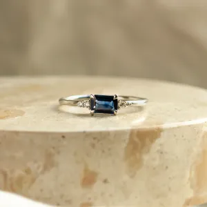 Modern ring with emerald sapphire and diamonds EUDE Thumbnail