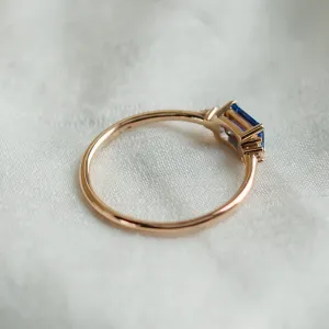 Modern ring with emerald sapphire and diamonds EUDE Thumbnail