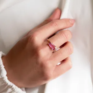 Gold ring with sapphire and diamonds TARA Thumbnail