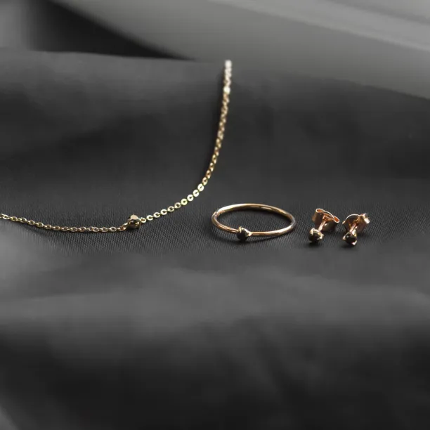 DUNCAN jewelry collection with black diamond ring, bracelet and stud earrings