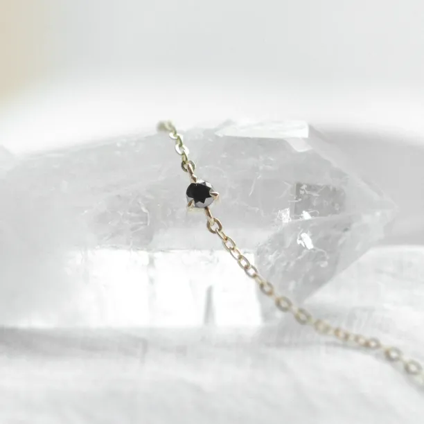 Minimalistický náramek s černým diamantem BLAKE Image
