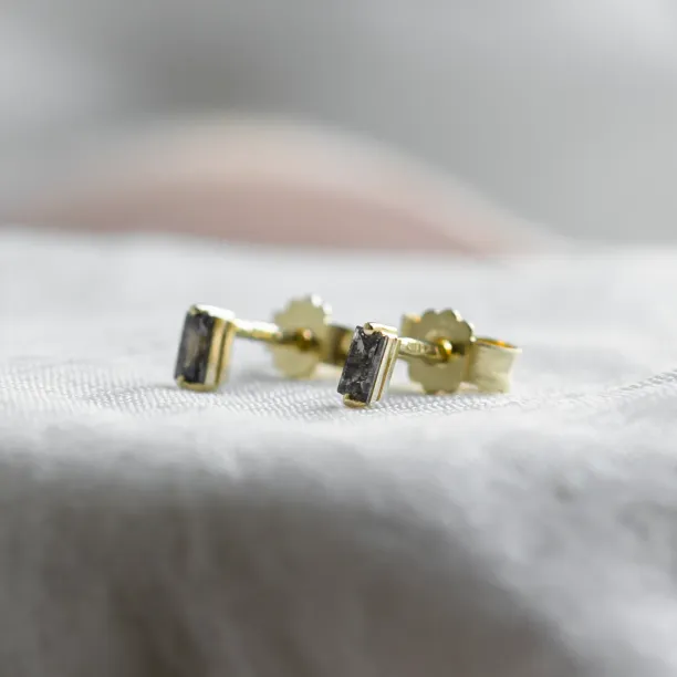 Jednoduché náušnice se salt and pepper diamanty KIKI Image
