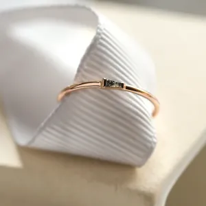 Gold ring with tapered baguette gray diamond GERRY Thumbnail