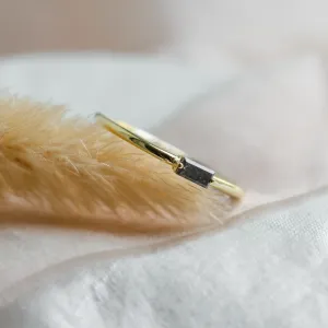 Minimalist ring with baguette salt'n'pepper diamond TASSI Thumbnail