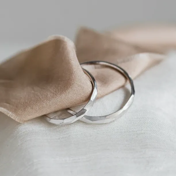 Irregular hammered wedding rings OSAKA Image