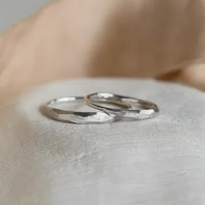 Irregular hammered wedding rings OSAKA Thumbnail