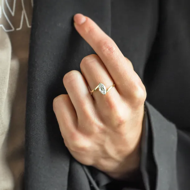 Elegant ring with marquise moissanite CHARLOTTE Image