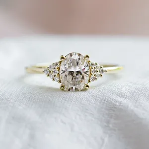 Luxury engagement ring with moissanites JOSEPHINE Thumbnail