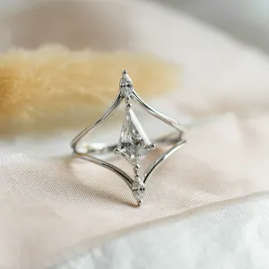 Extravagant split shank ring with moissanites ELOISE Thumbnail