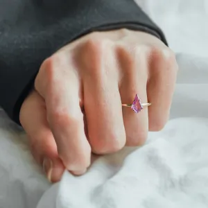 Gold ring with pink sapphire CODY Thumbnail