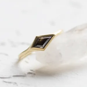 Gold matte ring with kite salt and pepper diamond APEX Thumbnail
