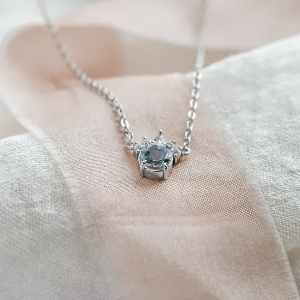 Gold necklace with aquamarine and diamonds AZURINE Image