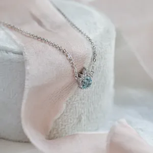 Gold necklace with aquamarine and diamonds AZURINE Thumbnail