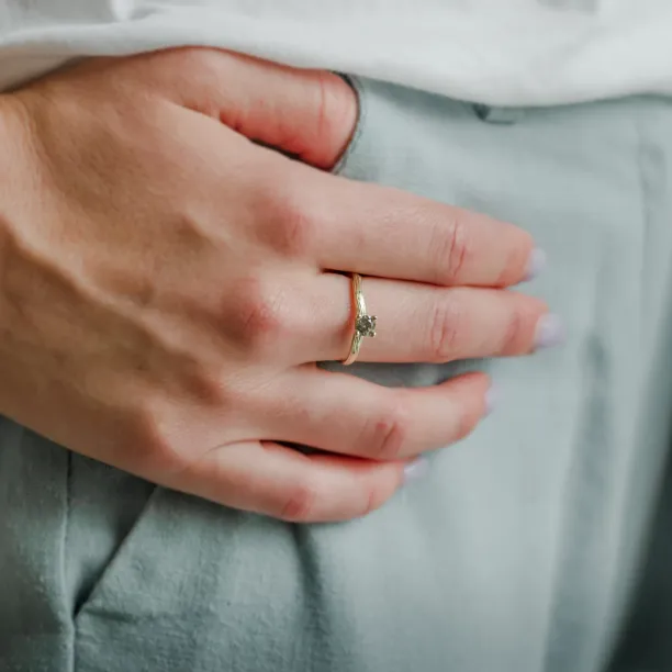 Gold branch ring with salt and pepper diamond ROWYN Image