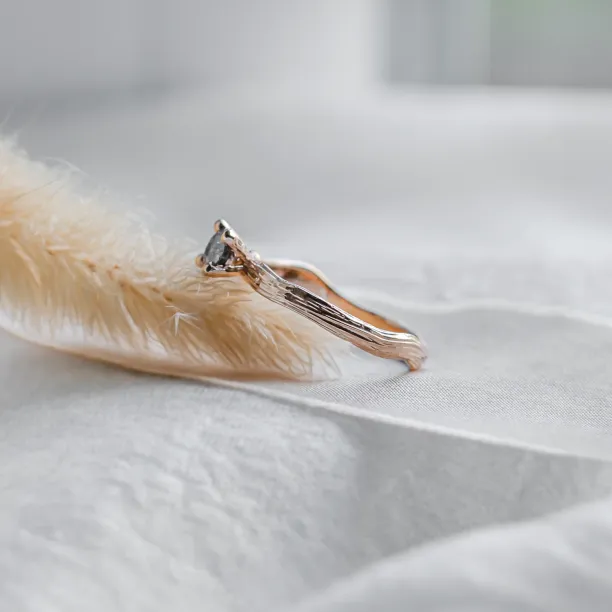 Gold branch ring with salt and pepper diamond ROWYN Image