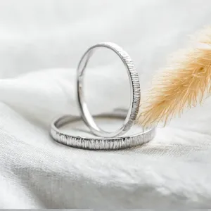 Gold relief wedding rings MIKE