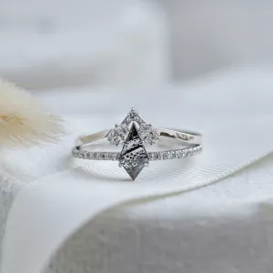 Zlatý set prstenů ZEQUIN se salt and pepper diamantem a moissanity