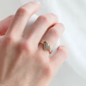 Curved diamond wedding ring REGGIO Thumbnail