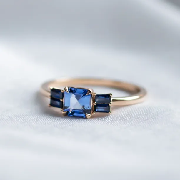 Art deco gold ring with teal and blue sapphires CHELSEA Image