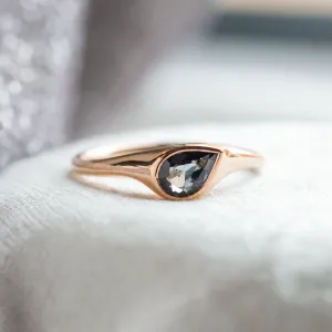 Gold ring with pear blue sapphire DREW Thumbnail