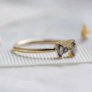 Tiny gold ring with salt and pepper diamonds FREY Thumbnail