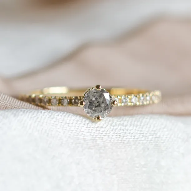 Engagement salt and pepper diamond ring with side diamonds SANREMO Image