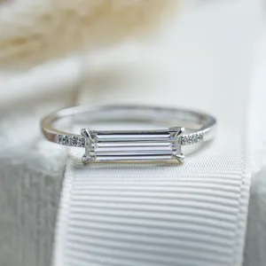 Gold ring with baguette moissanite CASSIOPEIA Thumbnail