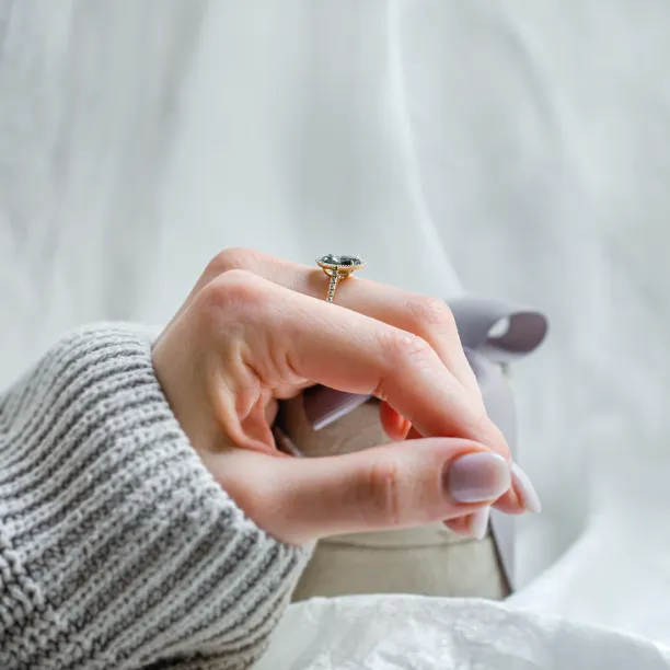 Elegant halo ring with salt and pepper diamonds TANANAI Image