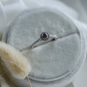 Halo zásnubní prsten se salt and pepper diamanty MARILLA Thumbnail