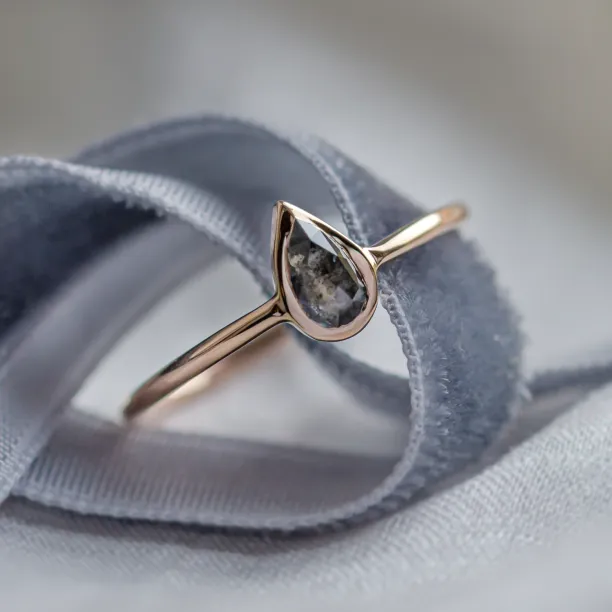 Minimalist engagement ring with pear salt and pepper diamond LAELIA Image