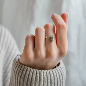 Vintage kite salt and pepper diamond ring LIVIA