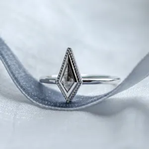 Vintage kite salt and pepper diamond ring LIVIA