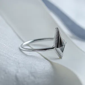 Vintage kite salt and pepper diamond ring LIVIA