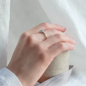 Luxury golg ring with moissanites ROGER Thumbnail