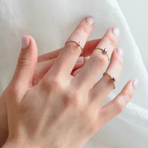 Minimalistický prsten se salt and pepper diamantem ve tvaru hexagon HEXI