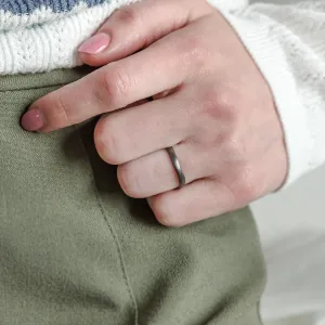 Black curved wedding rings SHALE Thumbnail