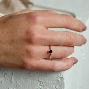 Engagement ring with blue sapphire LOUIS