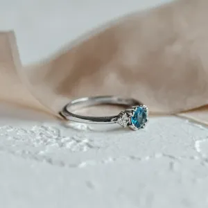 Engagement ring with topaz and diamonds MONELAND Thumbnail