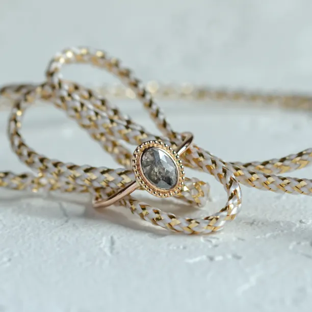 Gold vintage ring with salt and pepper diamond PHILIPPE Image