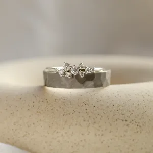 Netradiční snubní prsteny s černým rhodiem a diamanty ROMA Thumbnail