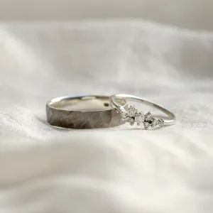 Netradiční snubní prsteny s černým rhodiem a diamanty ROMA Thumbnail