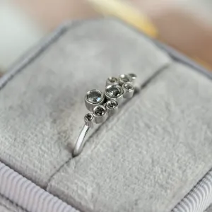 Cluster bezel ring with salt'n'pepper diamonds BUBBLE Thumbnail